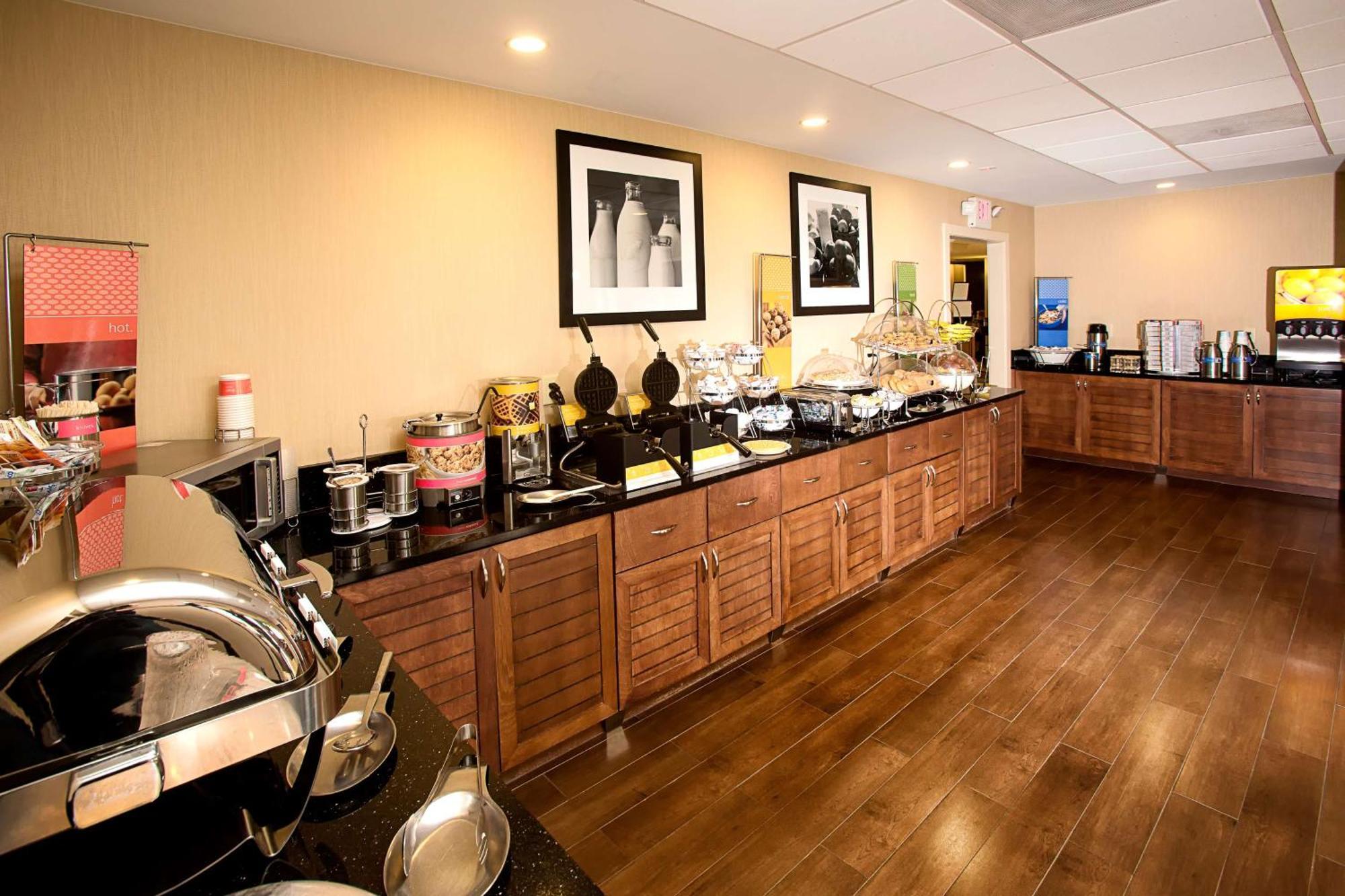 Hampton Inn Morehead City Buitenkant foto
